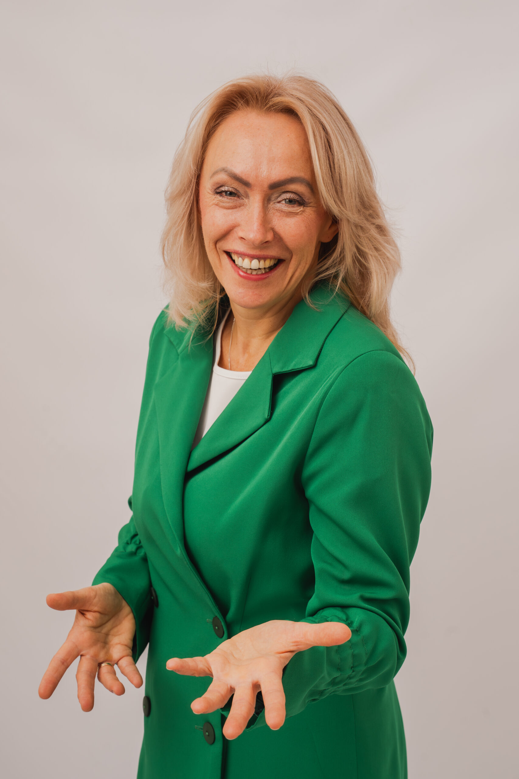 JOLANTA PRZYWITOWSKA